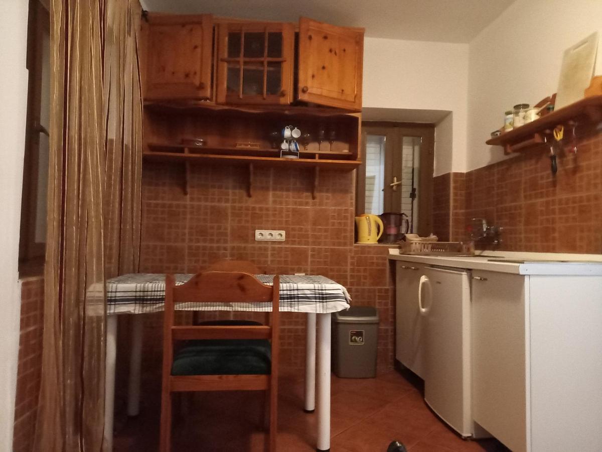 Apartment Katarina Risan Eksteriør bilde